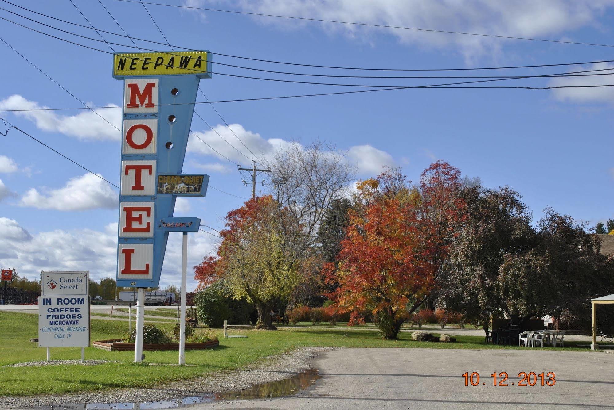 Neepawa Motel Esterno foto