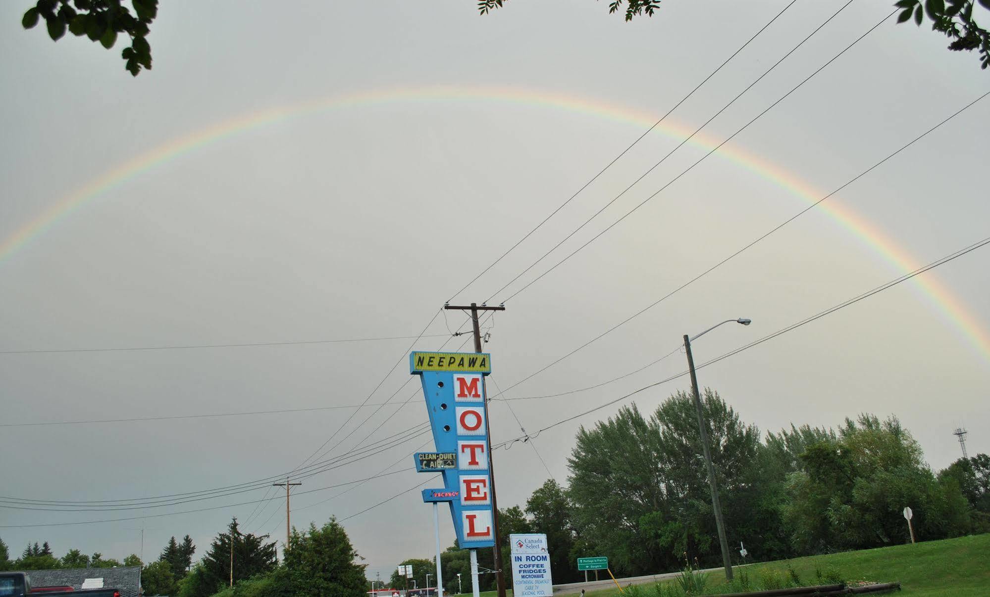Neepawa Motel Esterno foto