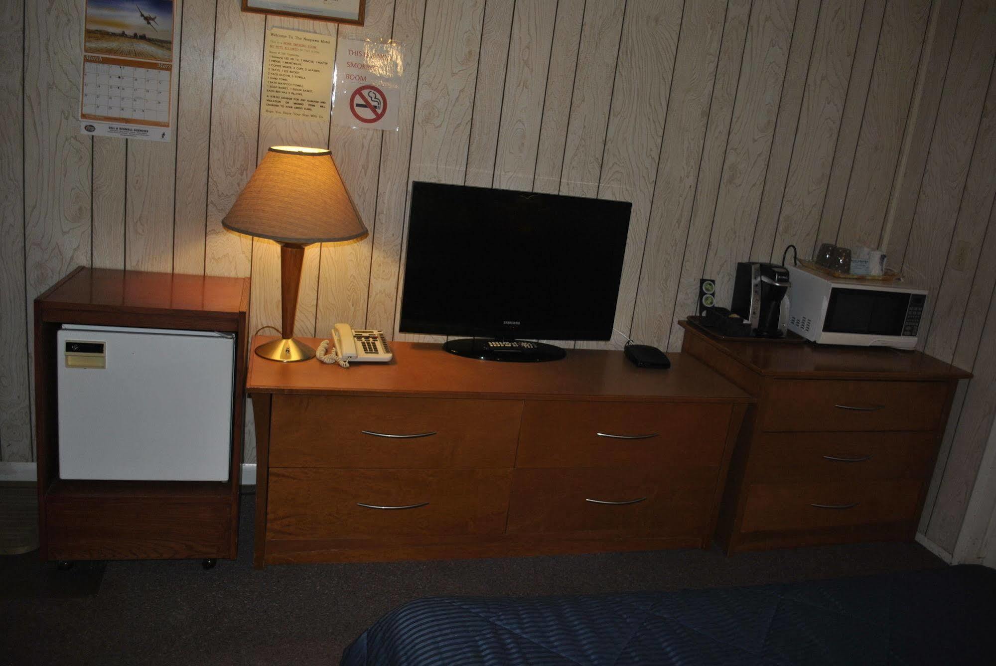 Neepawa Motel Esterno foto